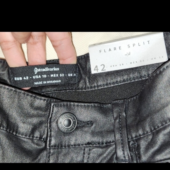 Flared Coated Trousers  👖 - Picture 4 of 8